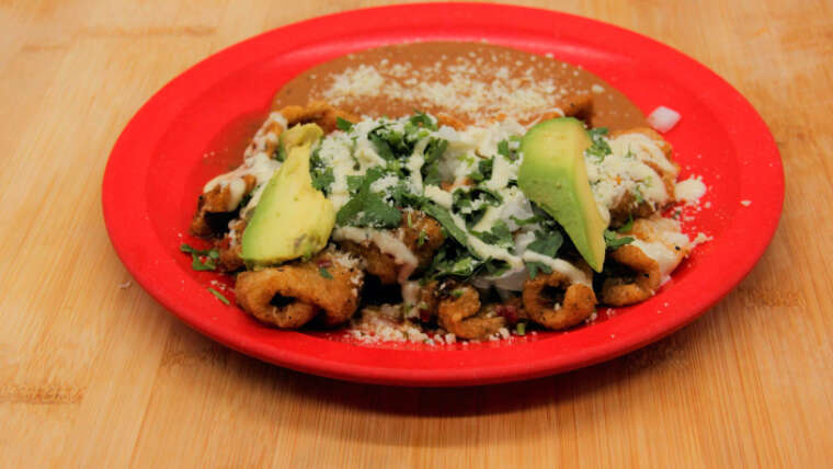 CHICHARRON EN SALSA “LA CALLE”