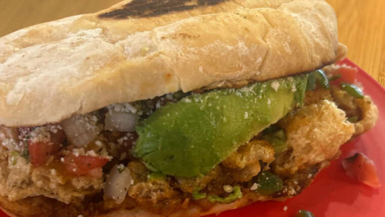 GUACAMAYA (CHICHARRON, BIRRIA AND PICO)